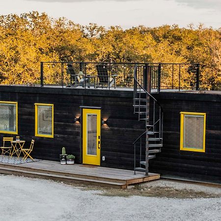 New The Yellow Beacon-Luxury Shipping Container Fredericksburg Exterior foto